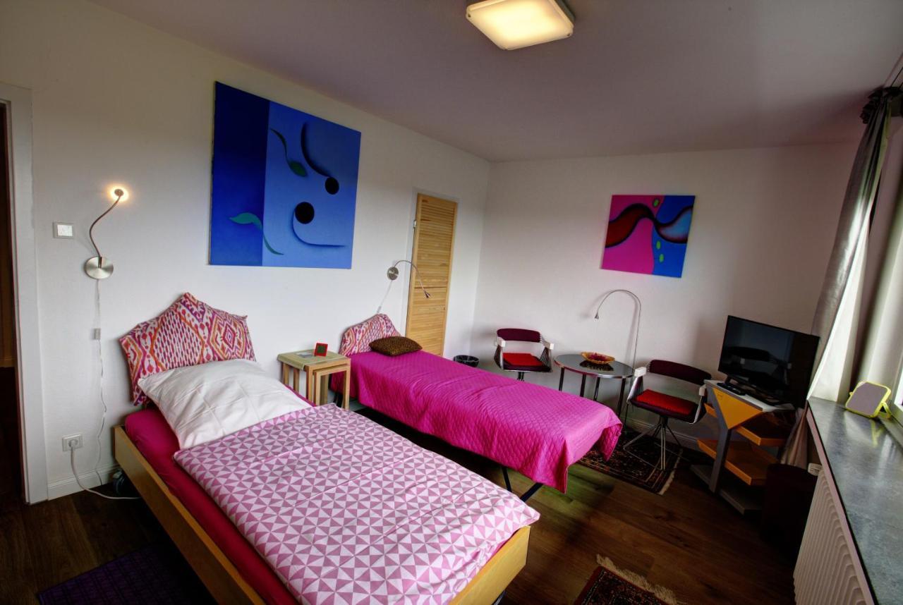Air Boardinghouse Tulip Stockum, Zu Fuss - 3 Minuten Zur Messe Dusseldorf Bagian luar foto